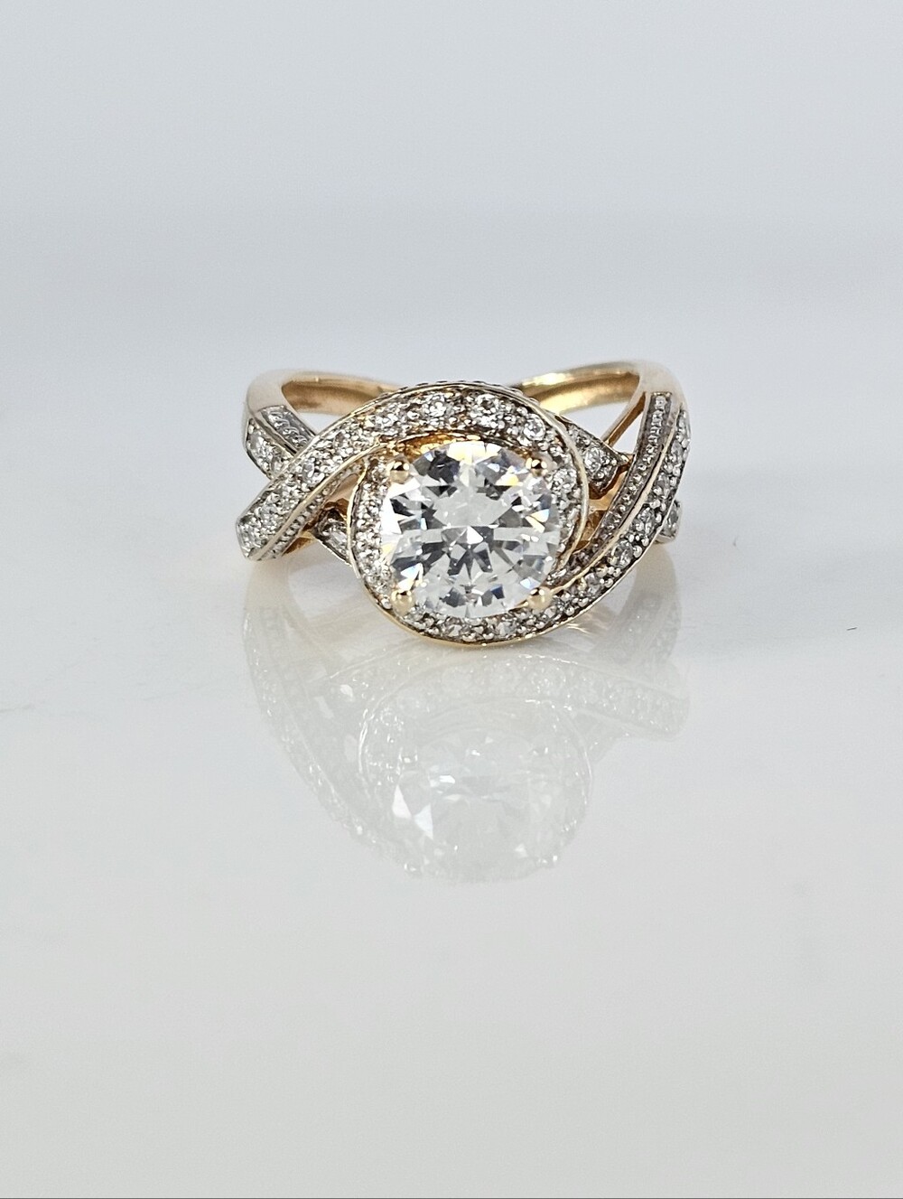 Retired Victoria Wieck Absolute Diamond Simulant Ring Yellow Gold Vermeil Sz 7!